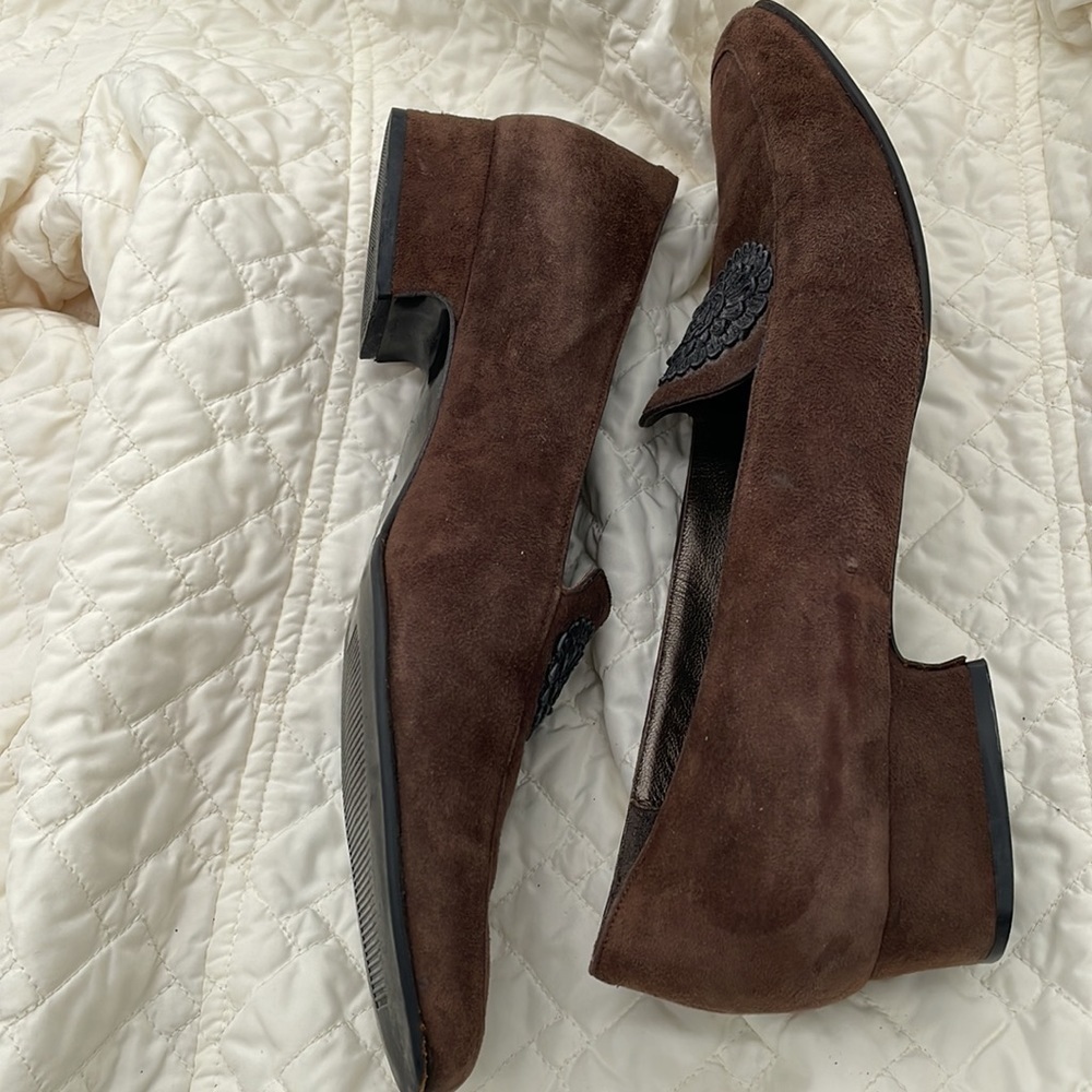 Amalfi Italy Brown & Black Suede Low Heeled Pumps - Size 10B - Picture 5 of 11